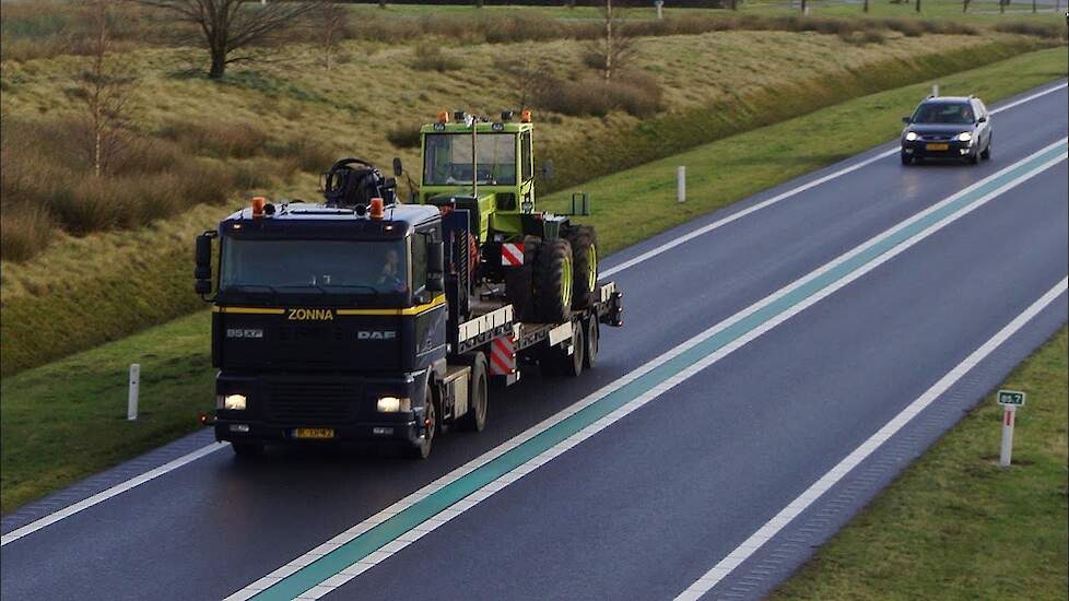 Zonna uit Beilen transport richting Landbouwvakbeurs Assen - Trekkerweb.nl