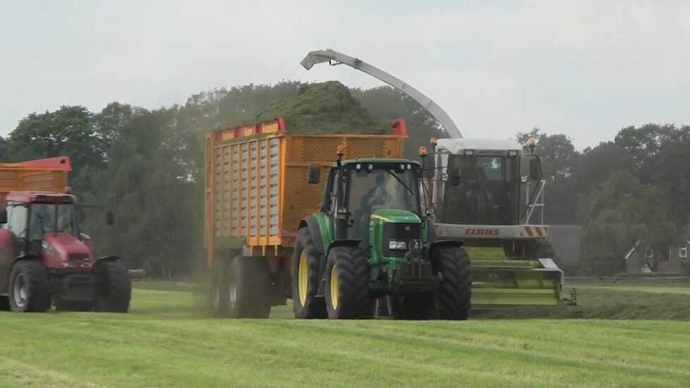 Volgas in het gras -  Vollgas fürs Gras - Trekkerweb