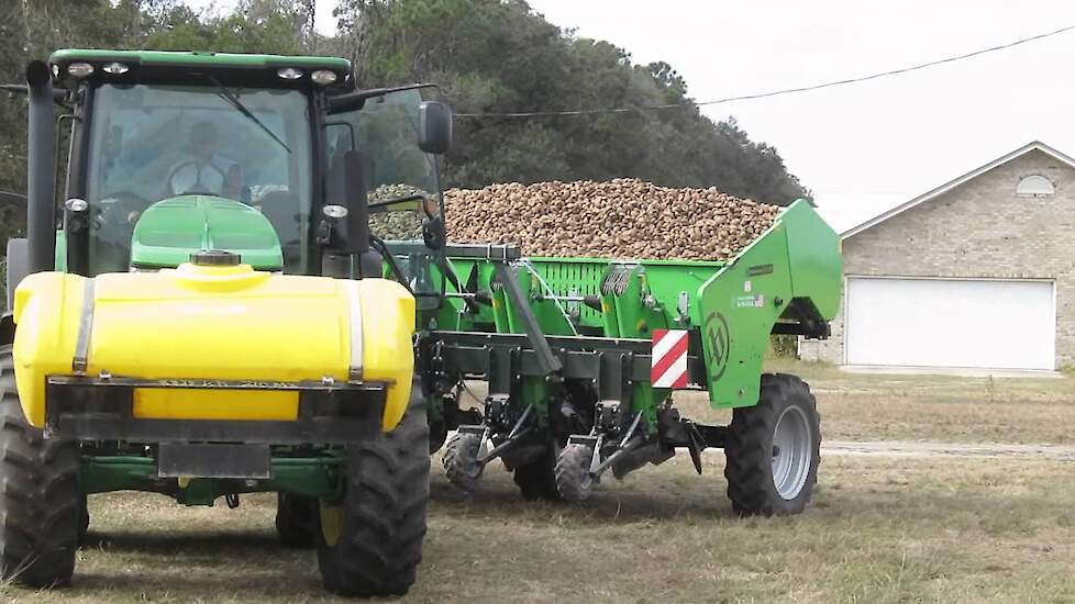 Miedema CP62P met John Deere 7215R - Trekkerweb