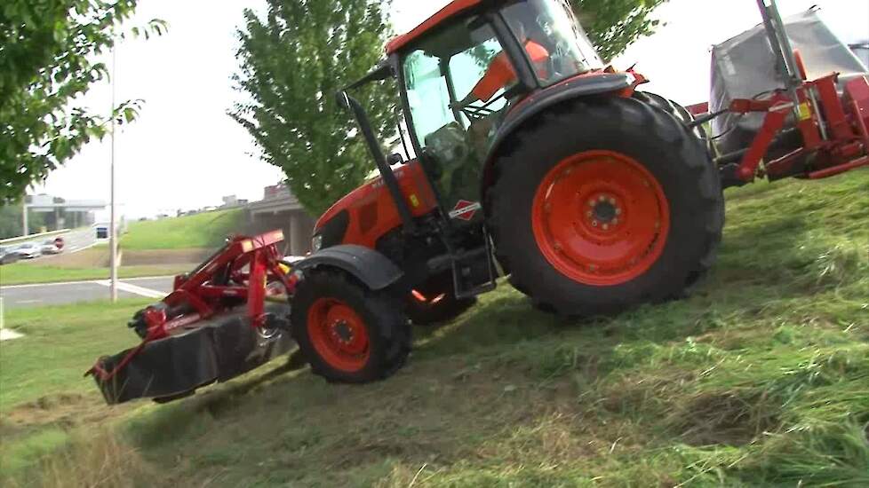 3x Kubota M9960 in bermonderhoud Trekkerweb