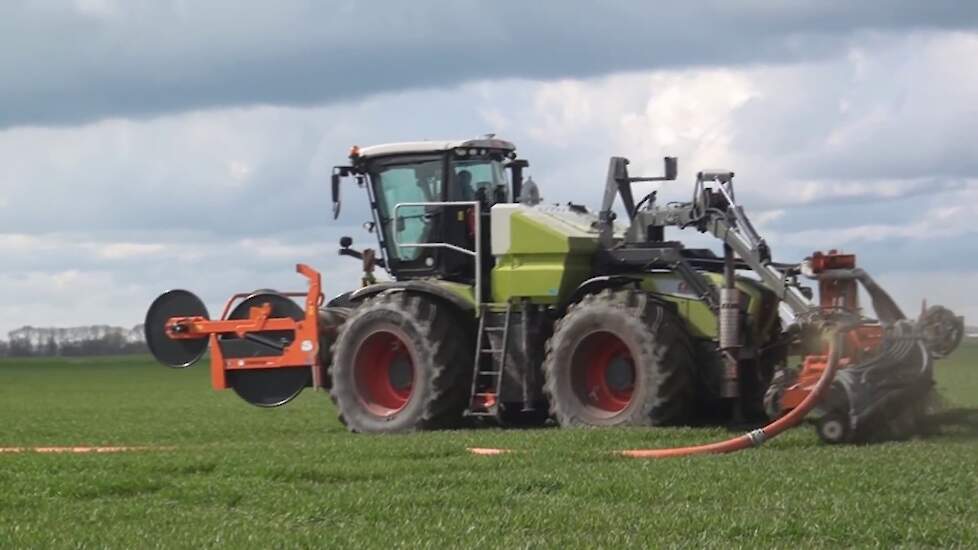 Loonbedrijf Boven met Claas Xerion 3800 sleepslang combinatie trekkerweb gopro