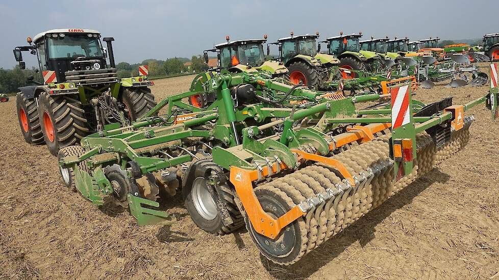 CLAAS en AMAZONE demo op Akkerbouw praktijkdag in Wijnandsrade