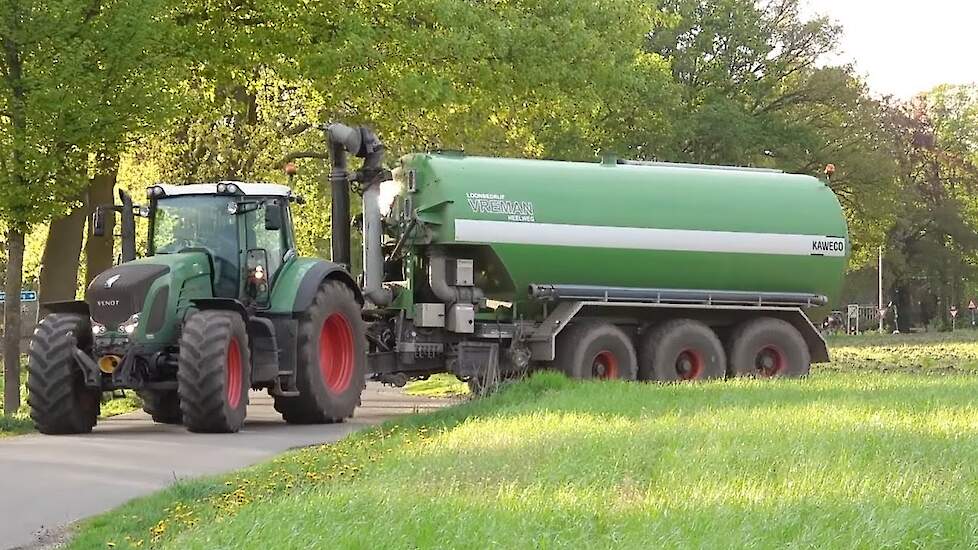 Fendt 924 vario en Kaweco mesttank Trekkerweb