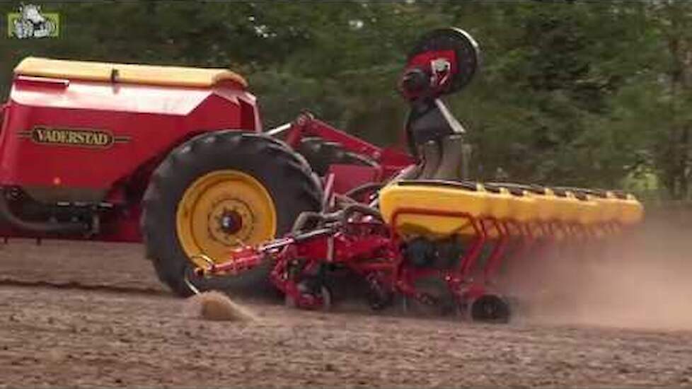 De nieuwe Väderstad Tempo L TP midi getrokken zaaimachine