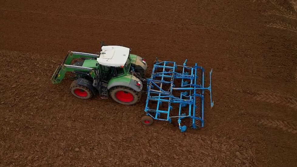 Zaaibed klaar maken met Lemken Karat 9