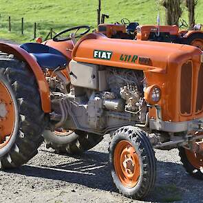 De Fiat 431R is een fruitteelttrekker. Dirk Jan gebruikt hem nog weleens om  een oude hoogstamboomgaard te maaien.