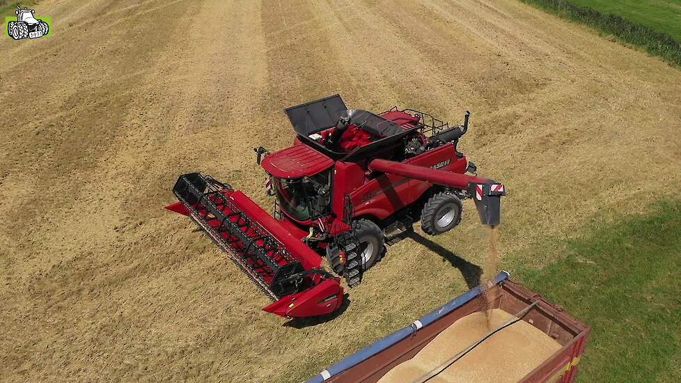 De nieuwe Case-IH Axial Flow 5140 combine van Mts. Bos uit Oldehove