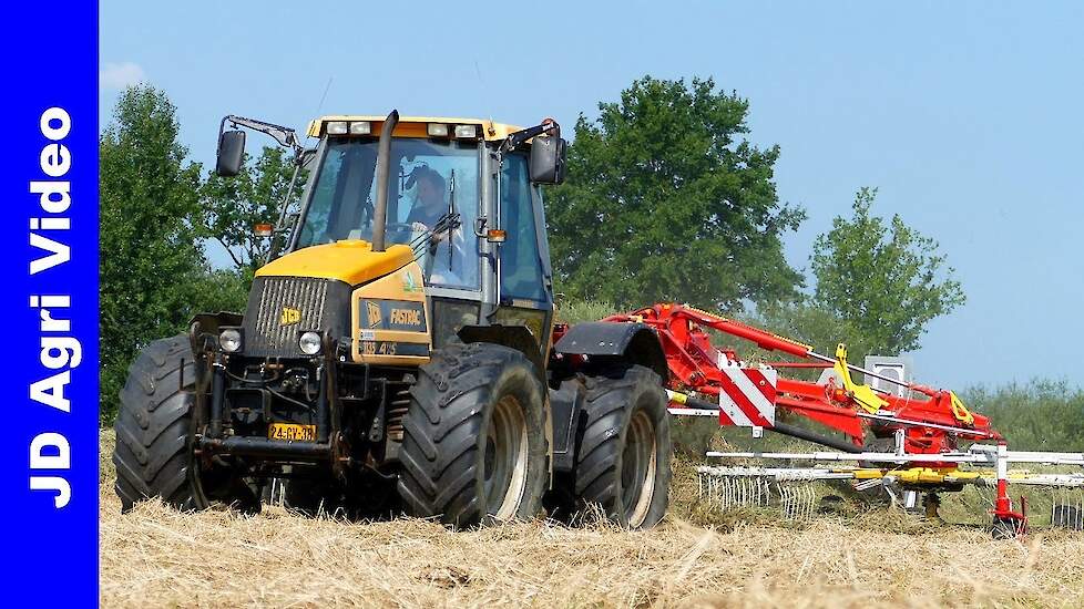 JCB Fastrac 1135 | Gras harken | Raking grass | Gras schwadern | OS Fourage Belfeld | Pöttinger