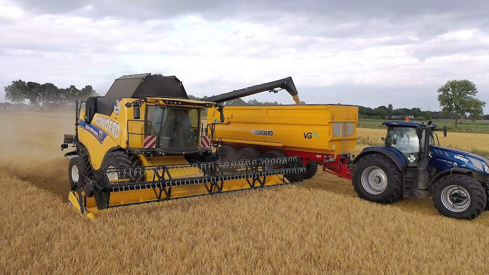 40 jaar New Holland-combines bij loonbedrijf van der Woerd