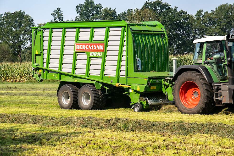 De REPEX was de eerste van zijn klasse met een  transportbodem van staal