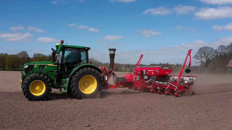 Kverneland zaait eerste hectares met innovatieve Pudama-techniek