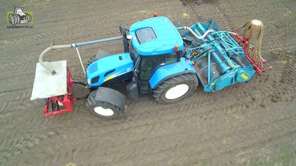 New Holland T7510 zomertarwe zaaien met Imants