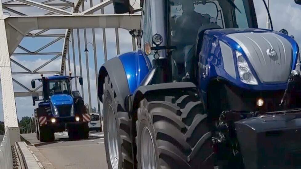 New Holland karavaan volop onder weg Trekkerweb T6 DYNAMIC COMMAND™