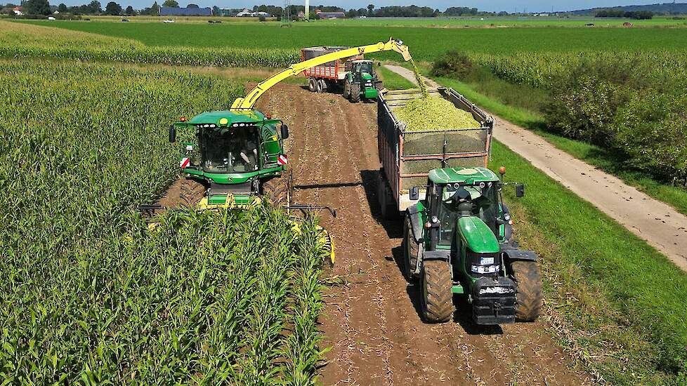 Mais Silage 2024 | John Deere 8600i + StalkBuster | LU Nielen